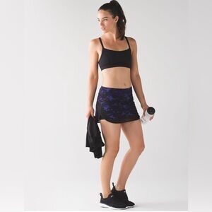 Rare/limited Lululemon Hotty Hot skirt 💜🖤 Brand new never been worn